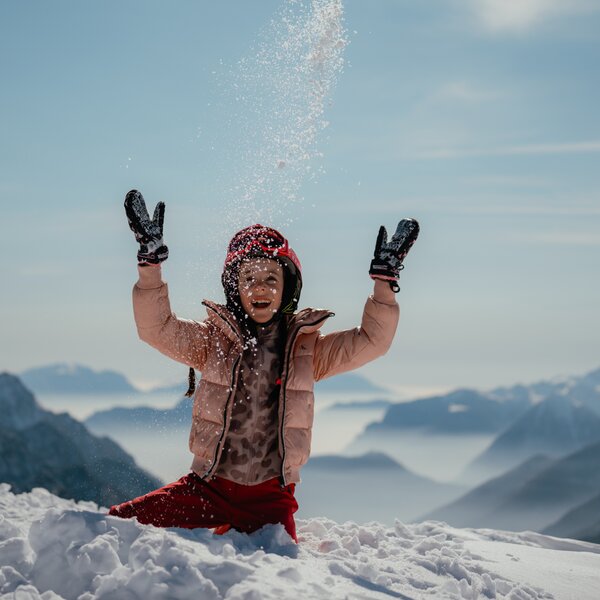 Promo 2025 | © @ Caterina Cozzio Promo 2025 | © @ Caterina Cozzio