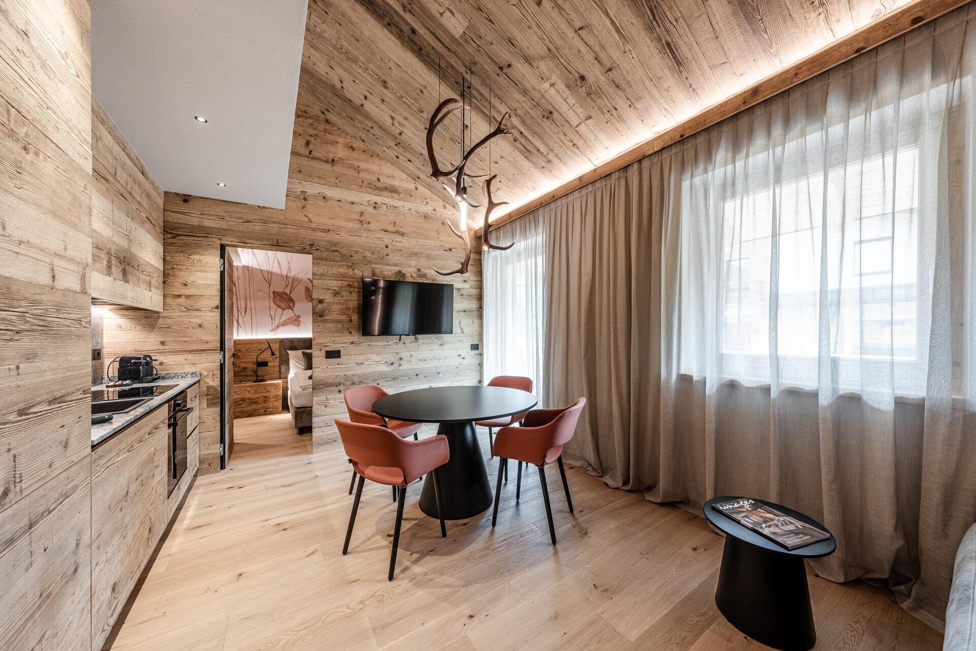AlpedorMountainSuites_GPH_25