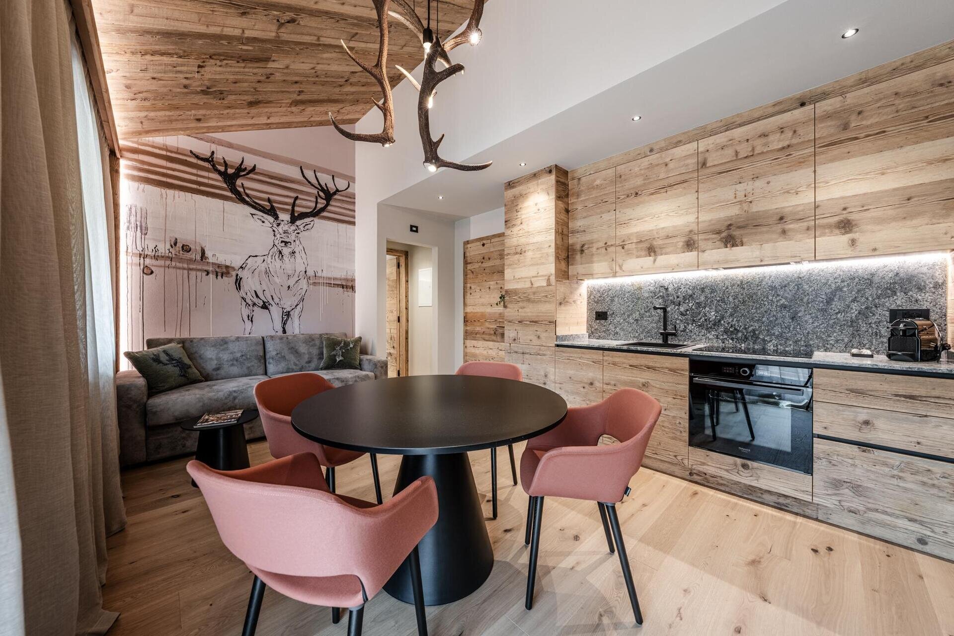 AlpedorMountainSuites_GPH_26