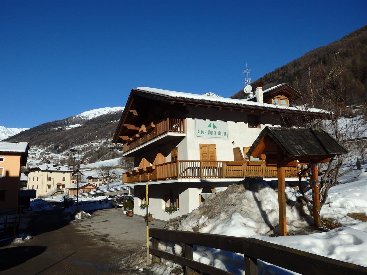 ALPEN HOTEL RABBI