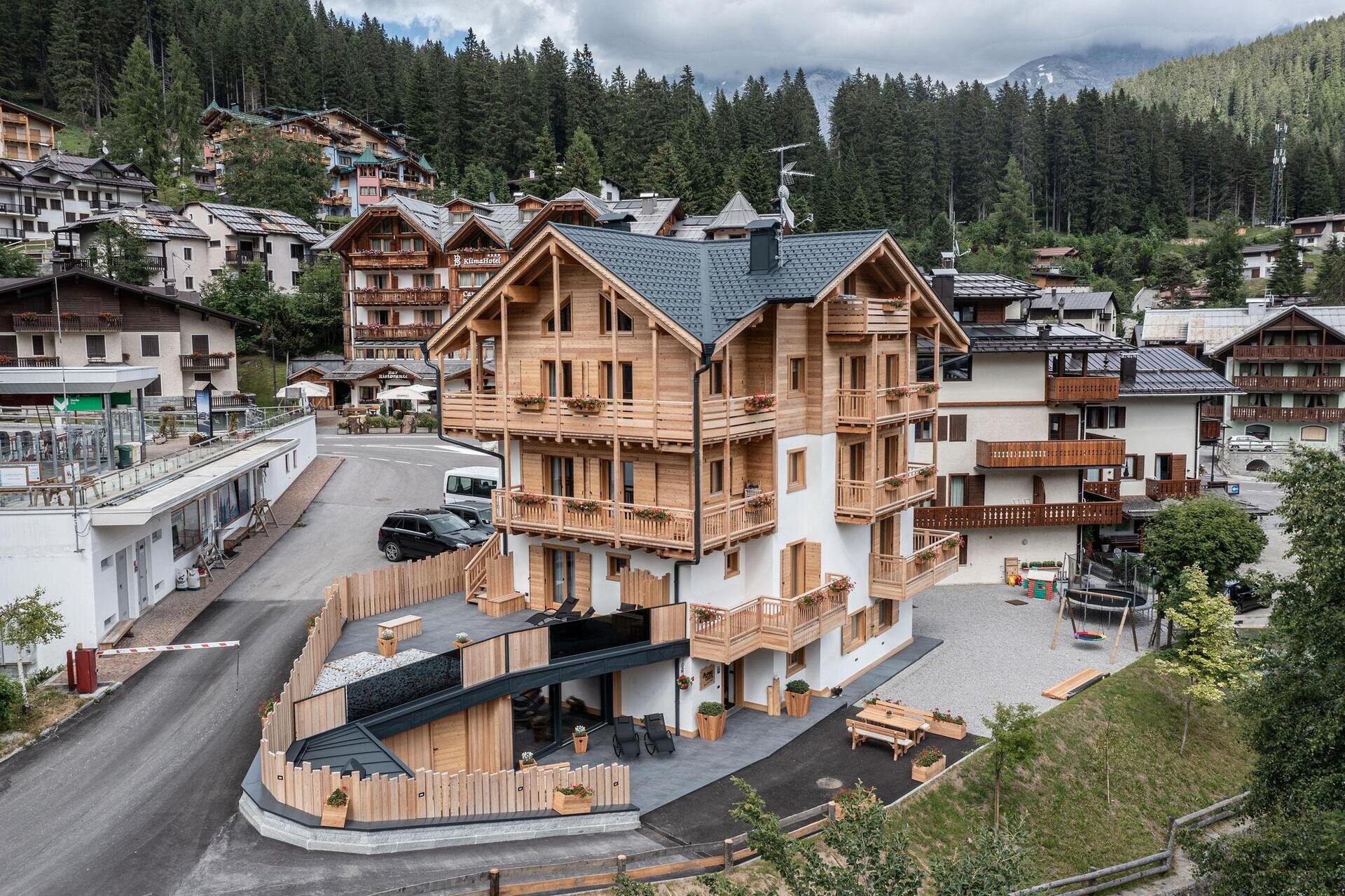 ALPINE DAYS MOUNTAIN HOME