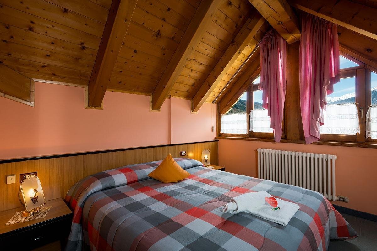 Images Trn 1 A3082ef3 18e5 4255 8b53 1b8d14f5df64 99 Image