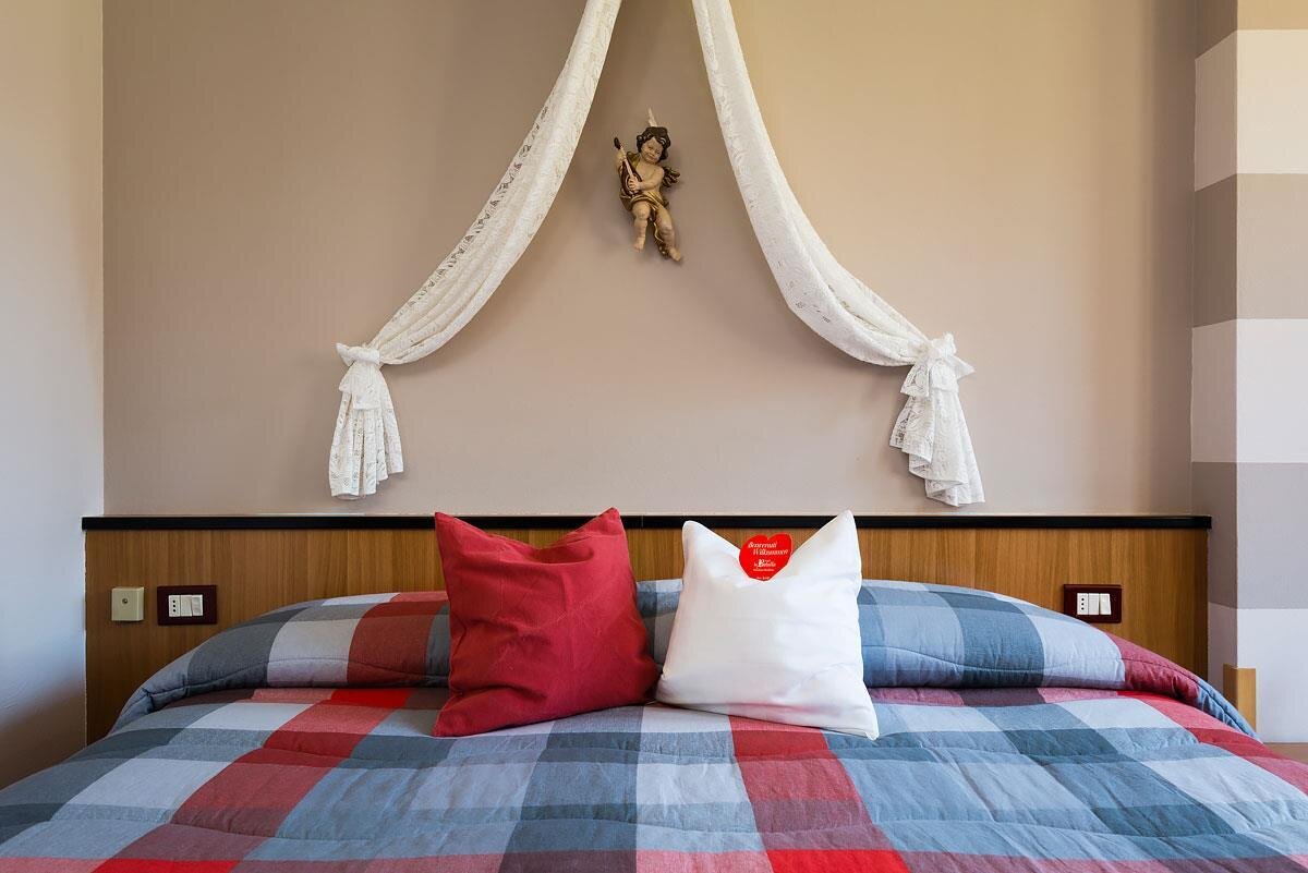 Images Trn 1 25089330 8df6 4bdc A6cc Bc418448705e 99 Image