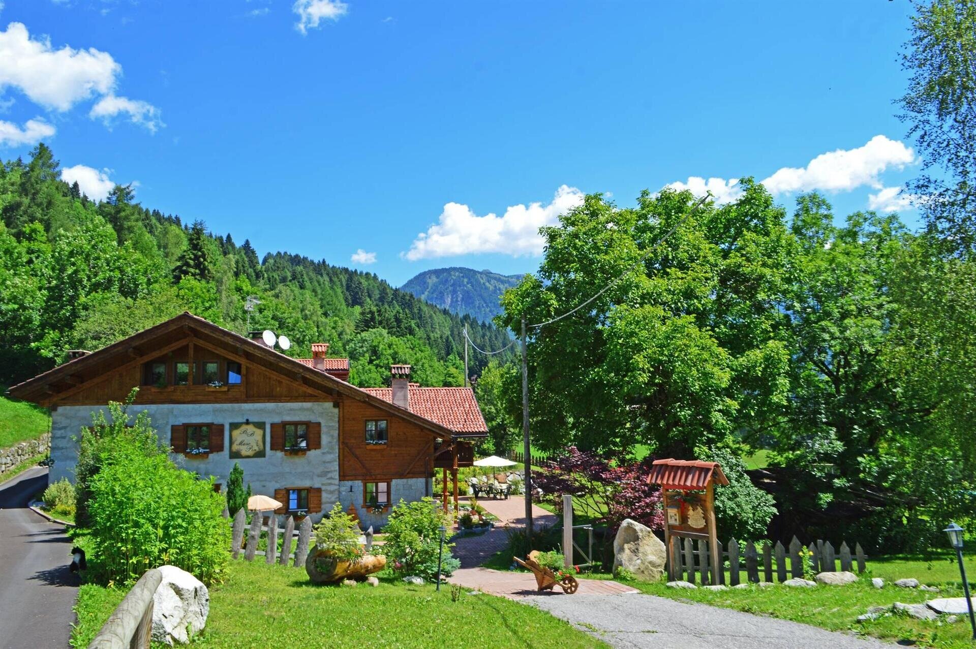 BED AND BREAKFAST MASO PIN - VALENTINOTTI LARA