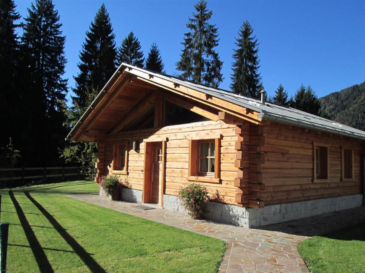 chalet camping faè esterno estate