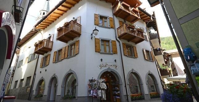 CASA FERRARI - STELLA ALPINA