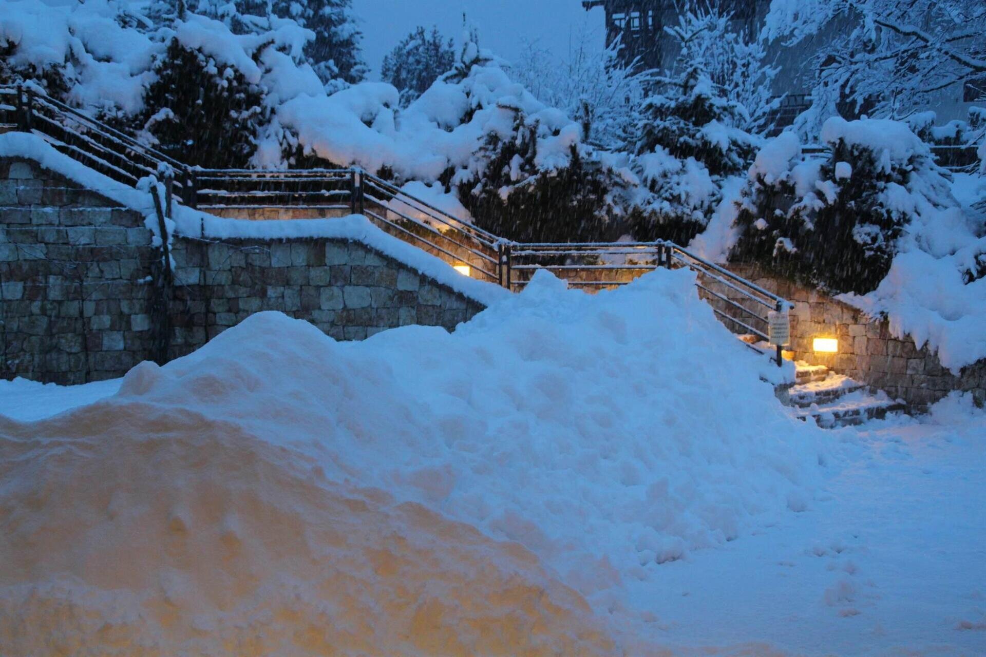 esterno centro benessere con neve
