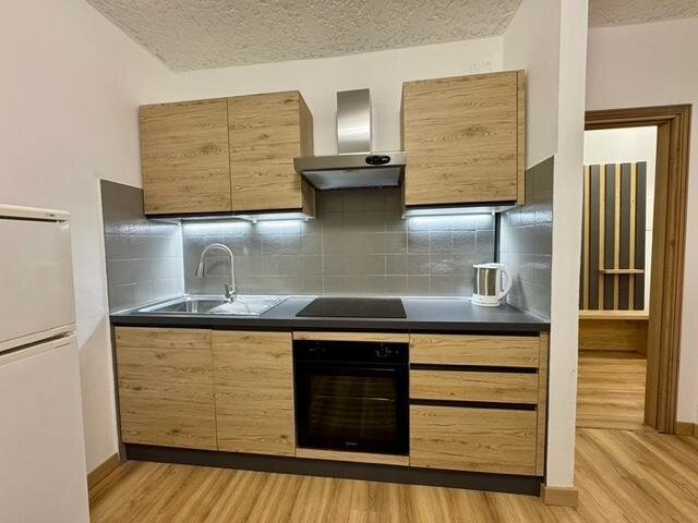 49EDFF57-8EDB-4B81-8A49-00D36AC52C06