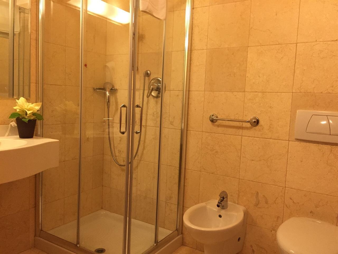 Fondazione_San_Vigilio Ossana_camera_bagno