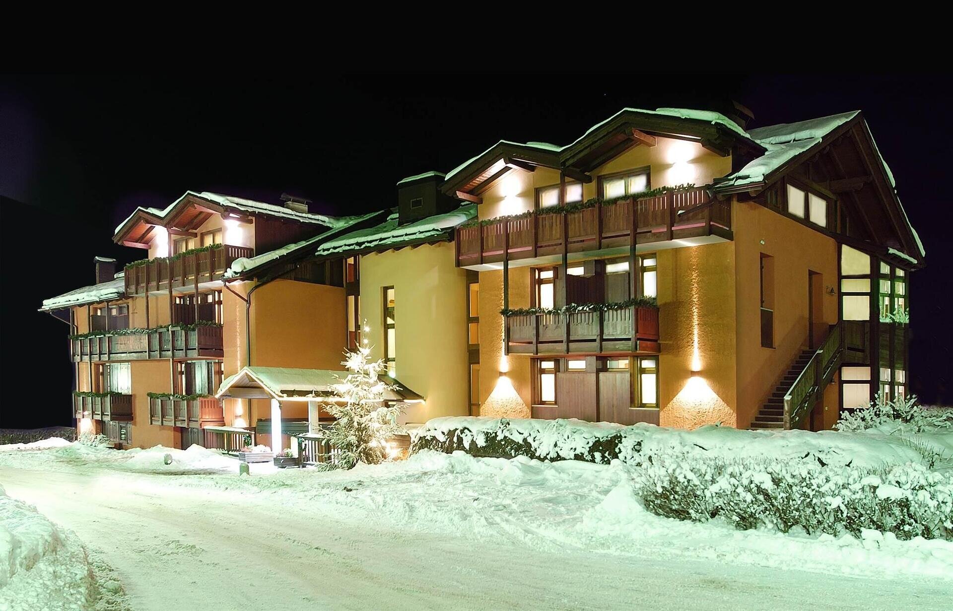 HOLIDAY_MOUNTAIN_BOUTIQUE_004