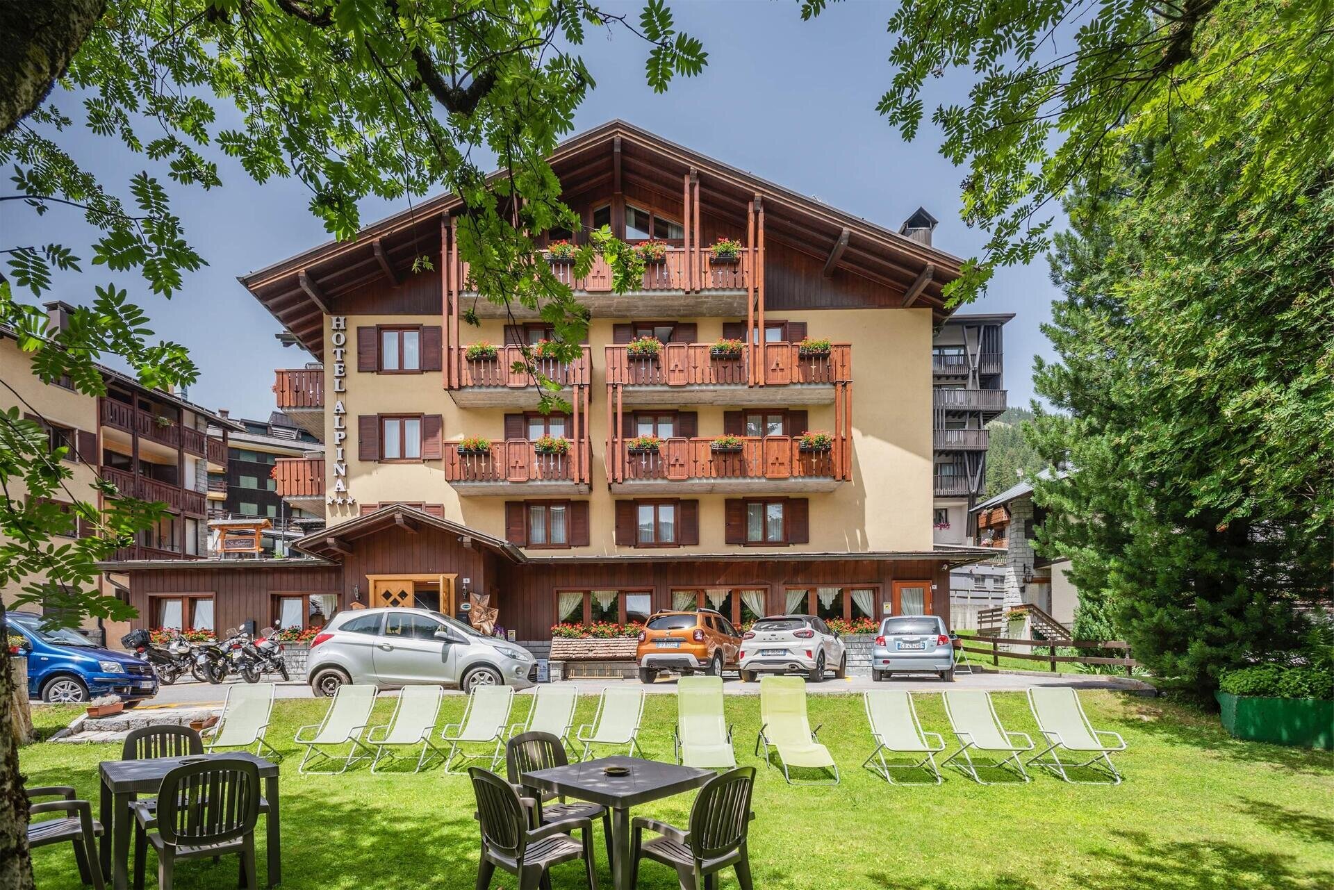 HOTEL ALPINA