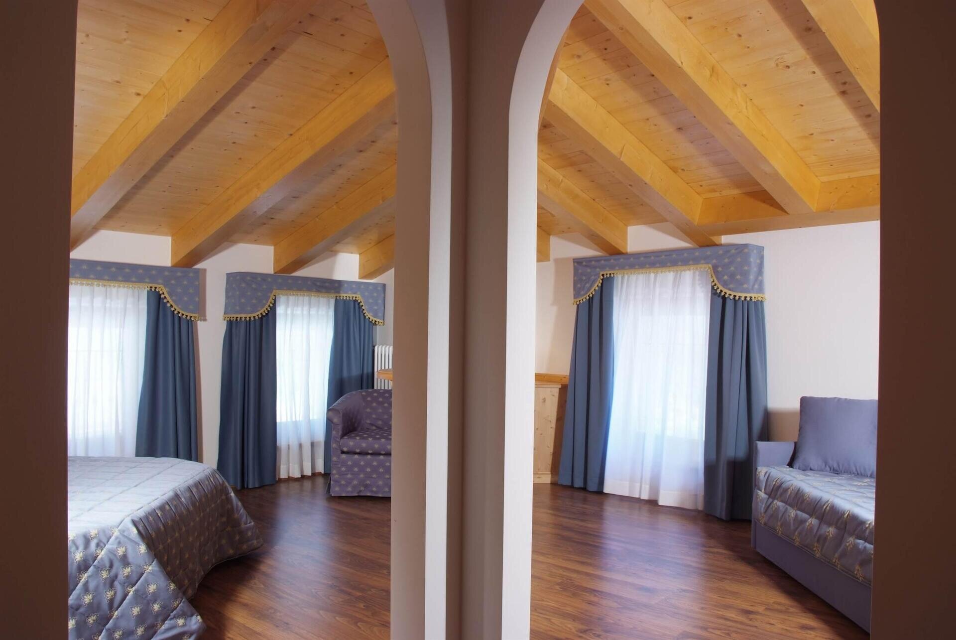 junior_suite_mansarda