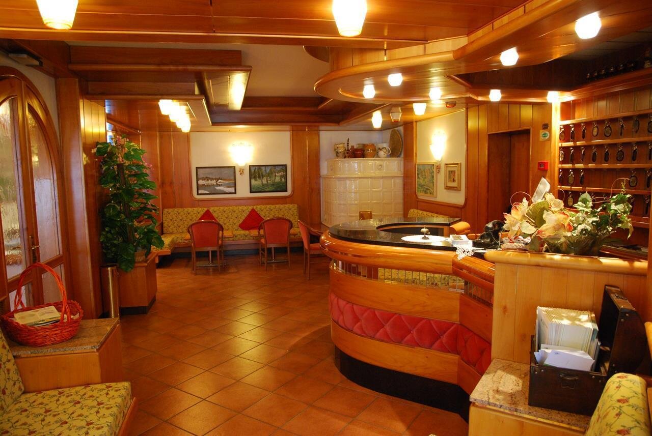 HOTEL REGINA ELENA