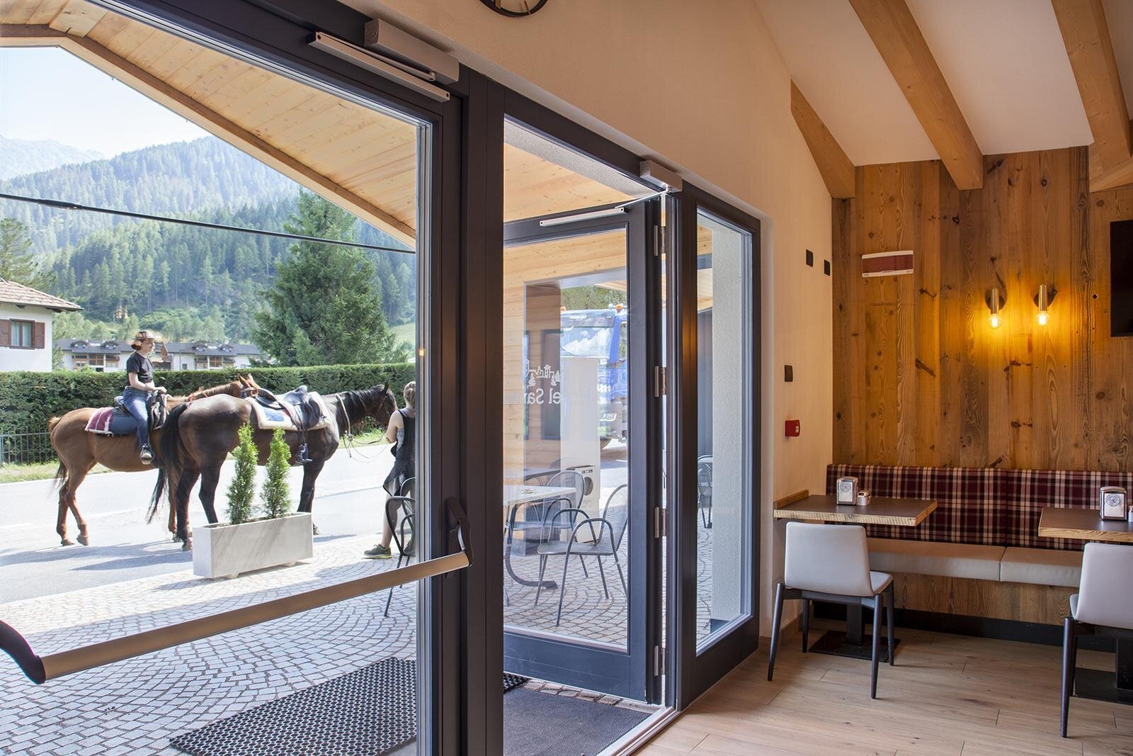 Hot_Santoni_bassa_24