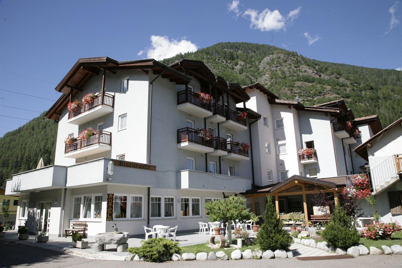 HOTEL SANTONI