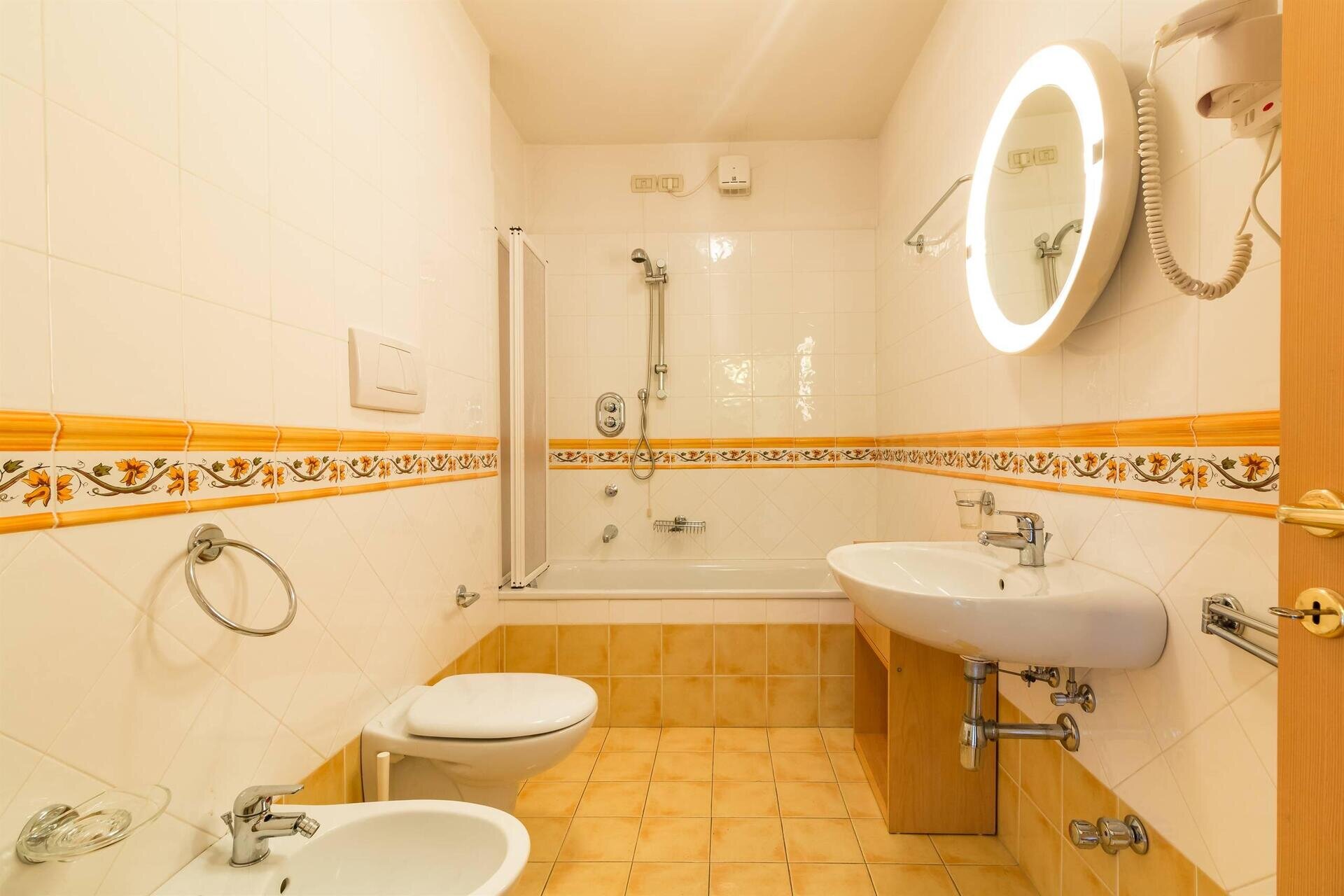 Living Bonapace - bagno 3