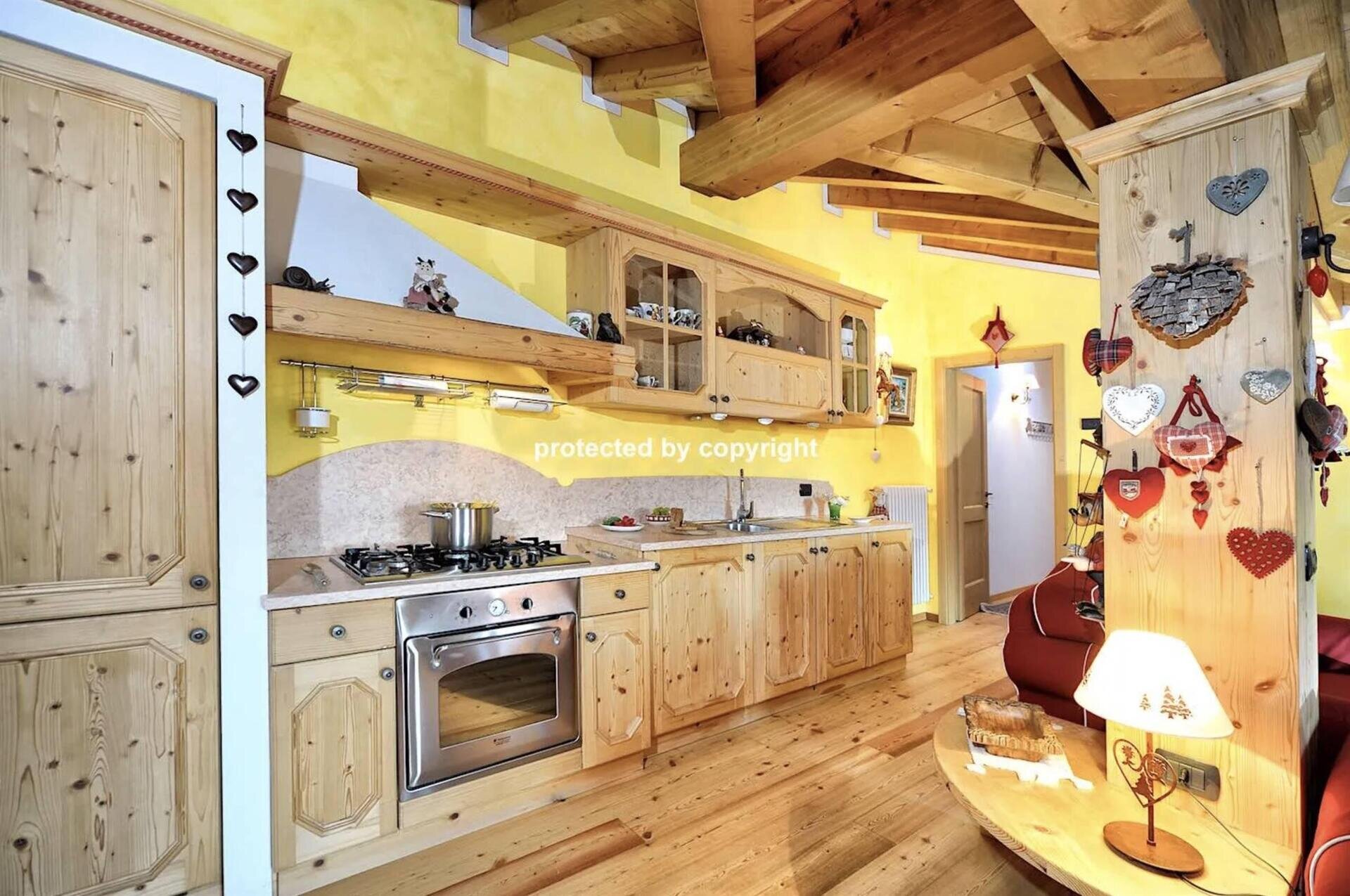 LUXURY EXCLUSIVE ATTIC