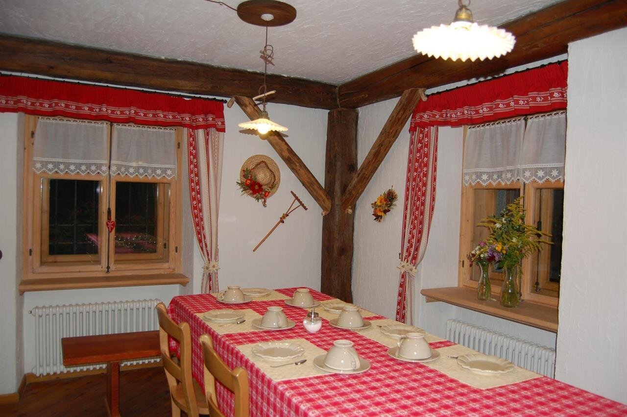 Images Trn 1 0aa9f4bc 6b88 4e7c Bed6 25b1fb68d48e 99 Image