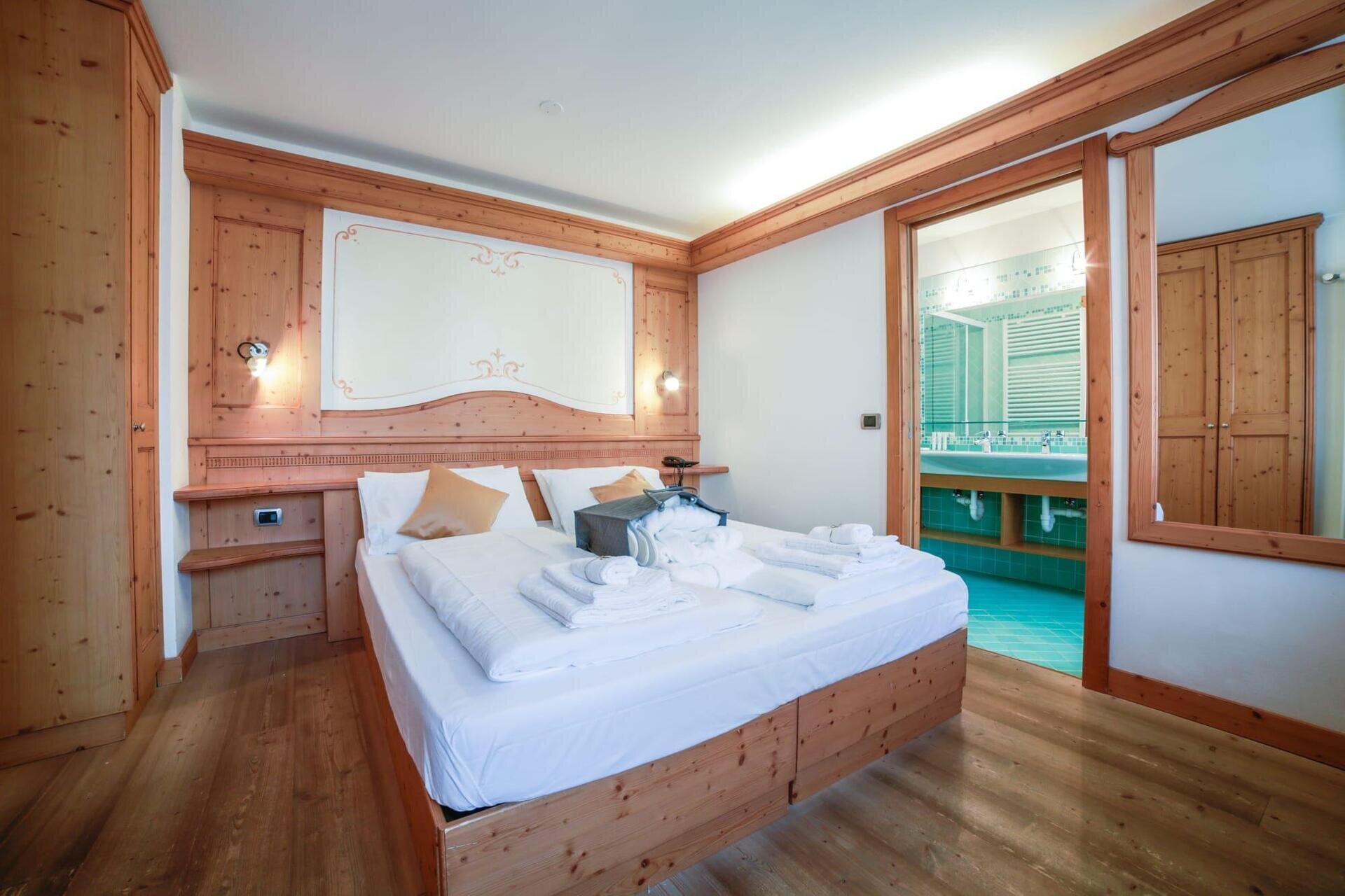 nivis_Suite-traditional_1 (1)