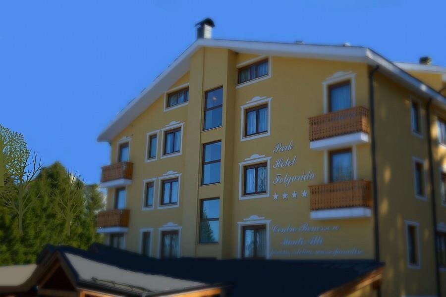 PARK HOTEL