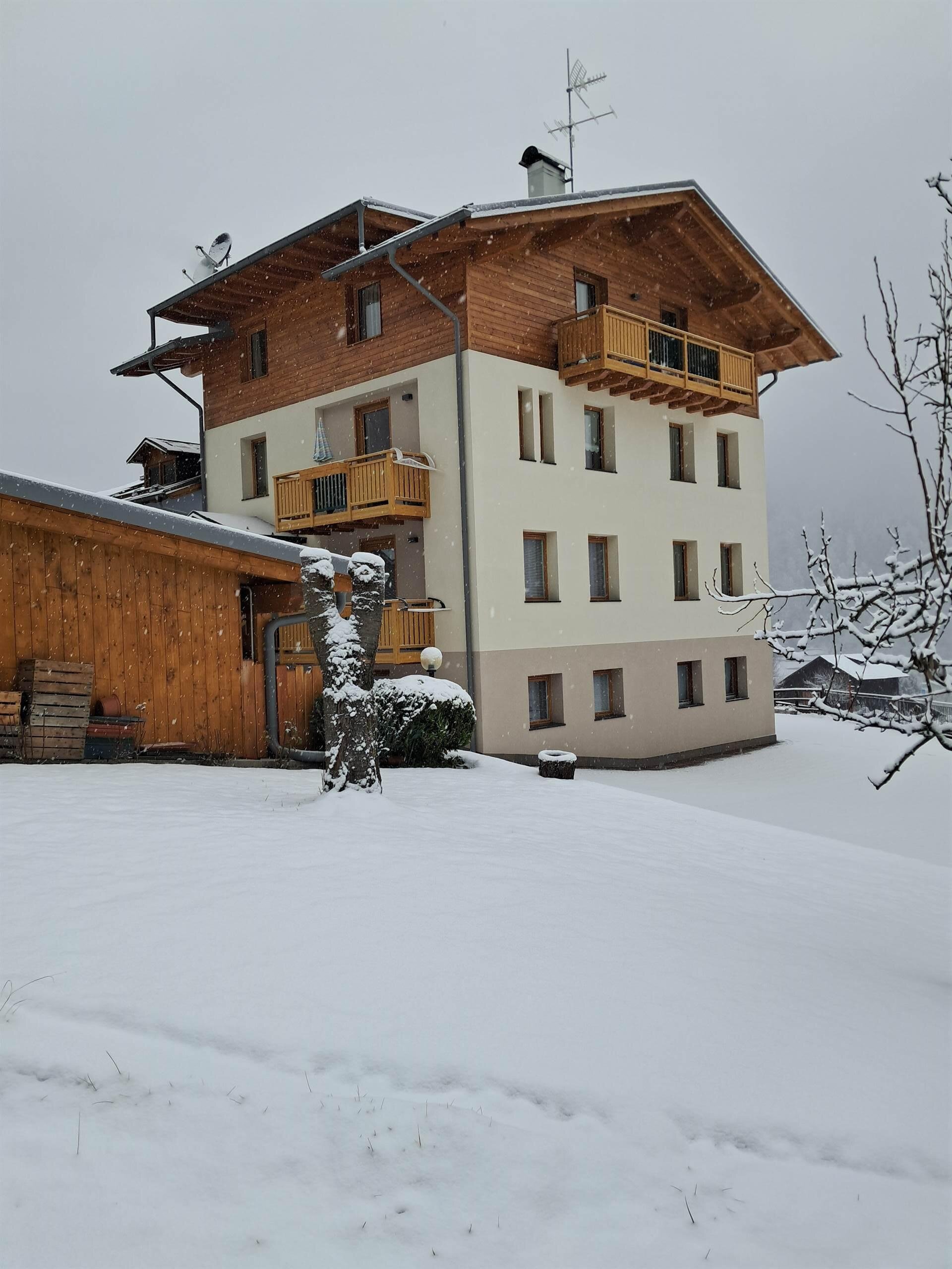casa in inverno