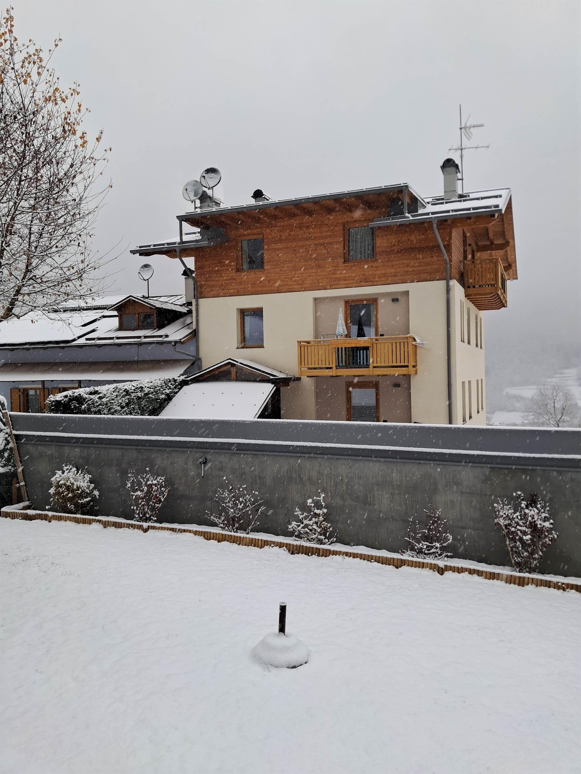 casa con la neve