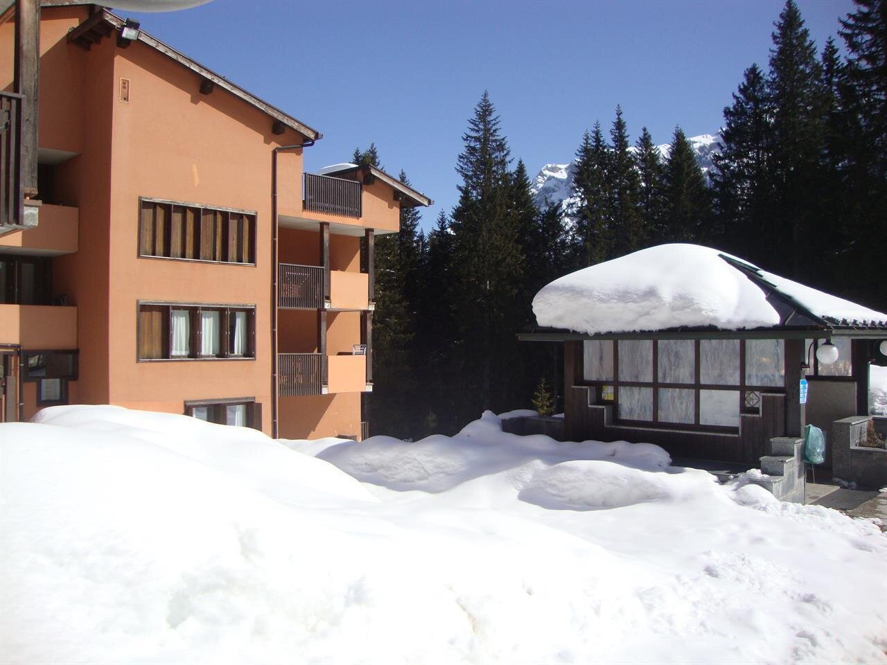 ESTERNA