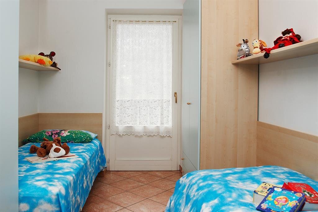 Images Trn 1 523adb4b 8ebd 484b 8f8e 033f51d02998 99 Image
