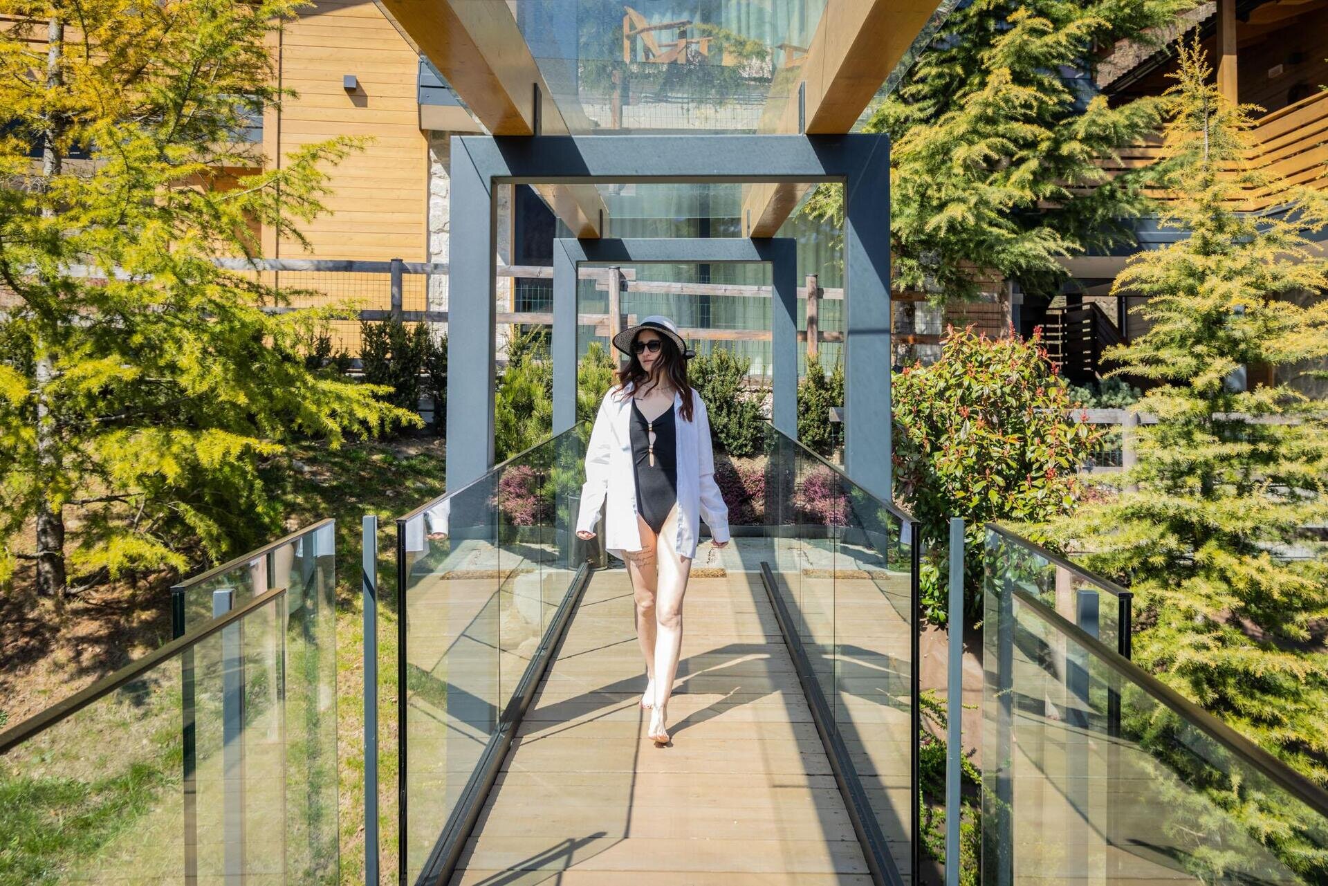 Images Trn 1 9867bcfe A2be 4439 A9b1 7c1fc370f278 99 Image