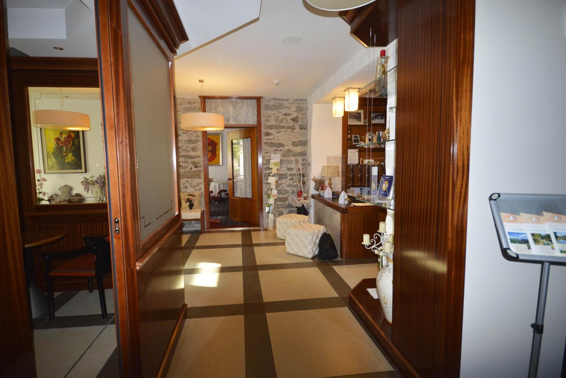 Hall