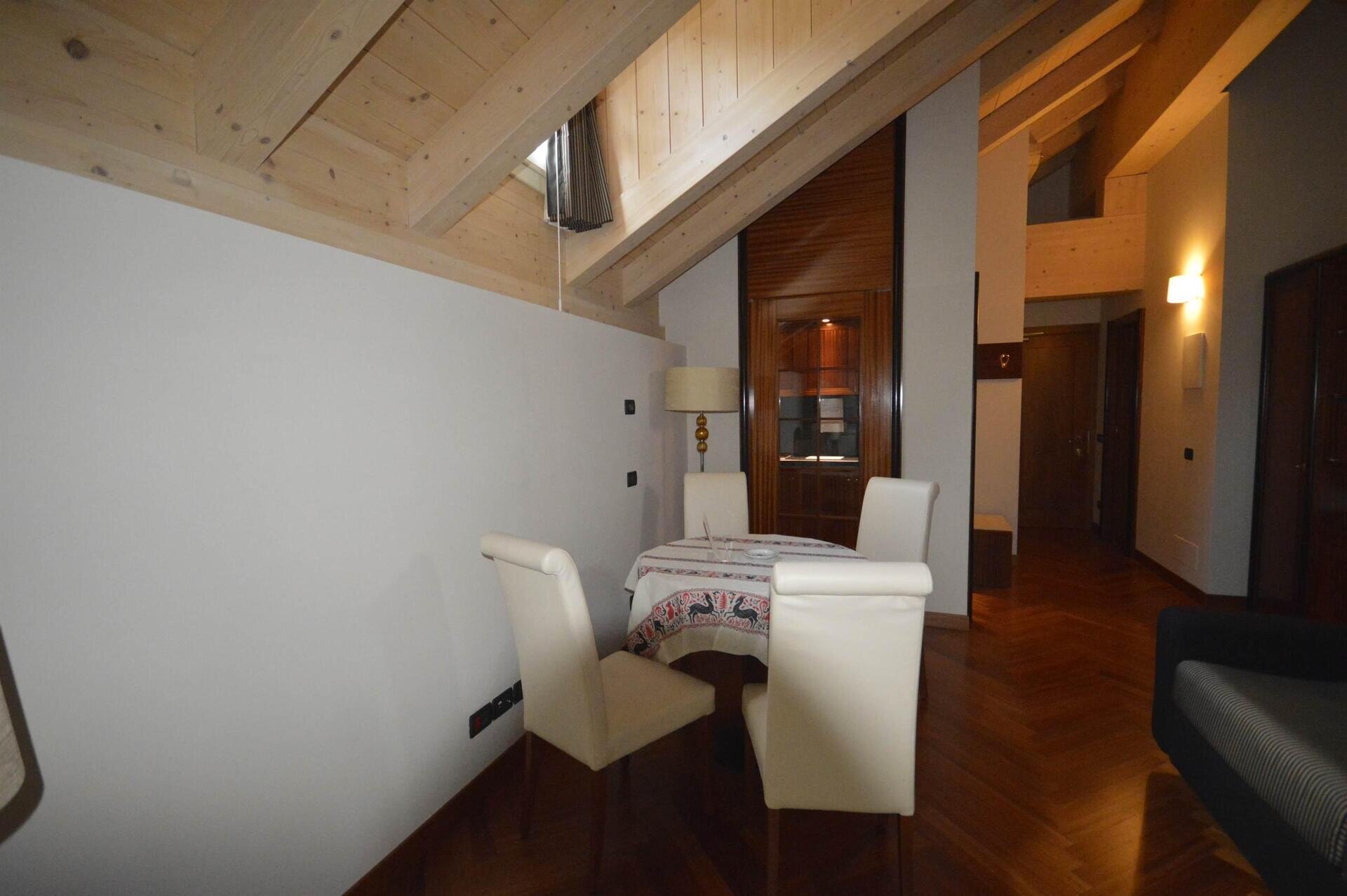 Suite mansardata - zona soggiorno