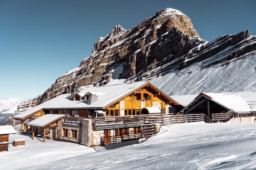 Rifugio Stoppani al Grostè