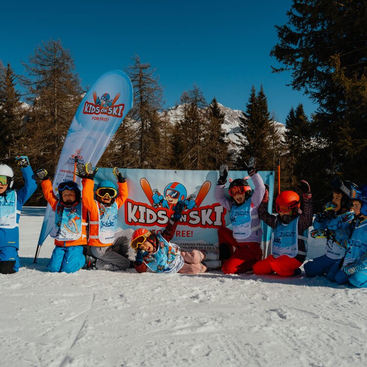 Kids On Ski